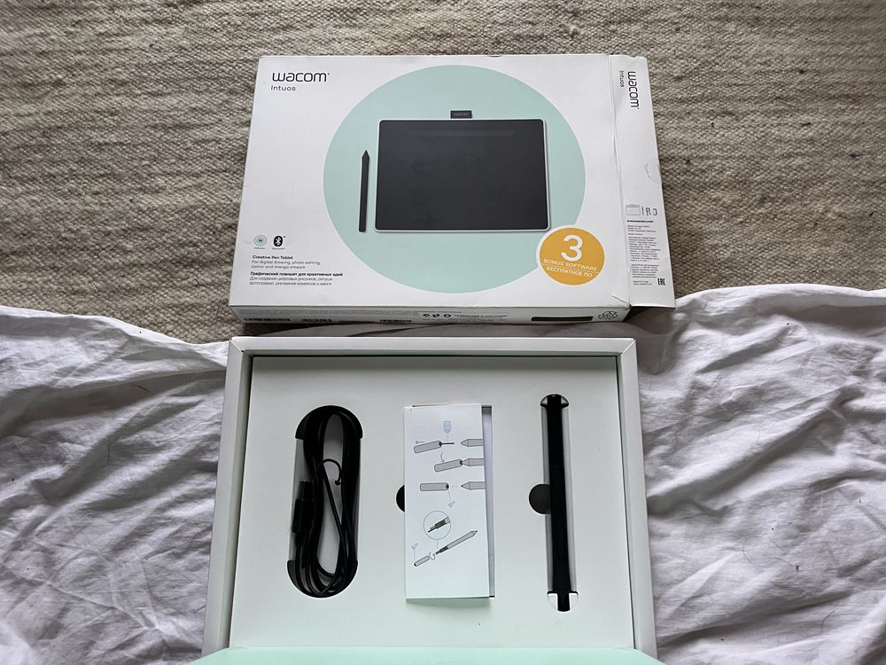 Графичен таблет Wacom - Intuos M Bluetooth, Pistachio