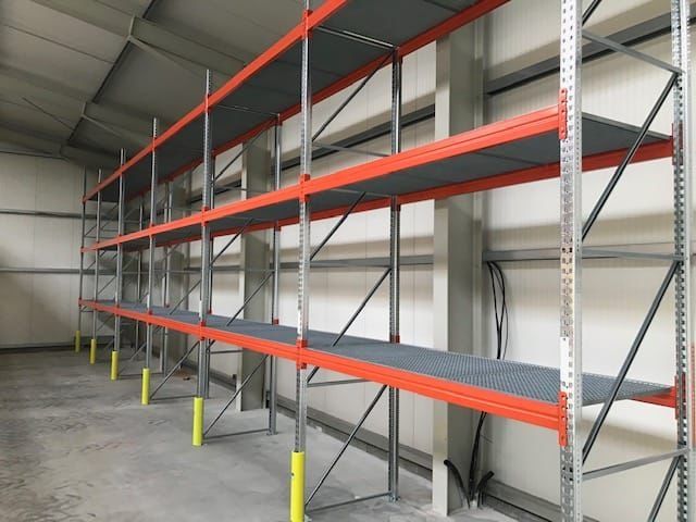Rafturi metalice profesionale reglabile