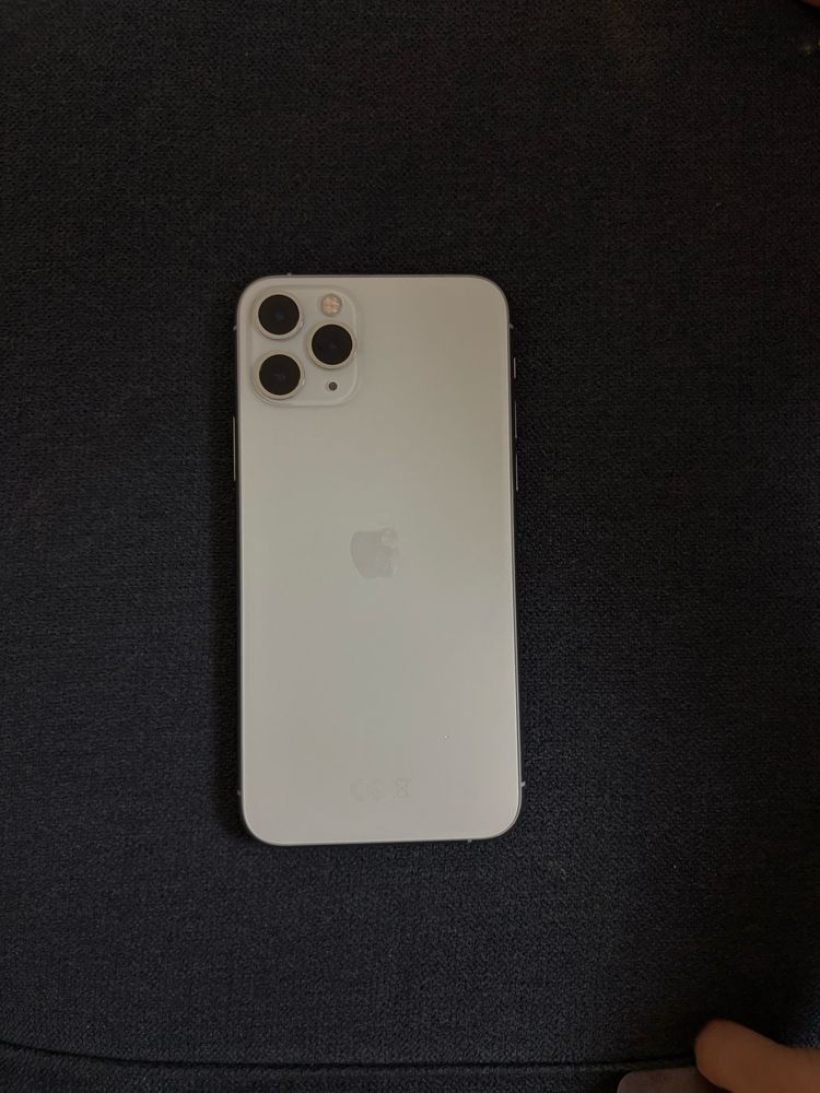 iPhone 11 pro 256гб.