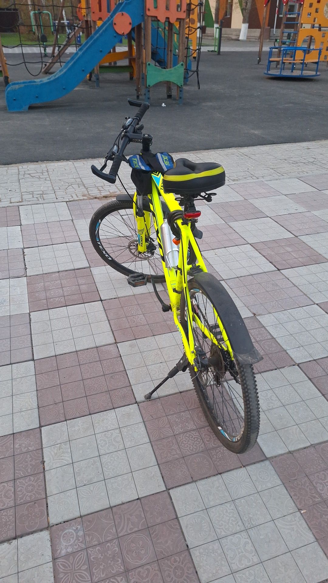 Велосипед салатовый цвет