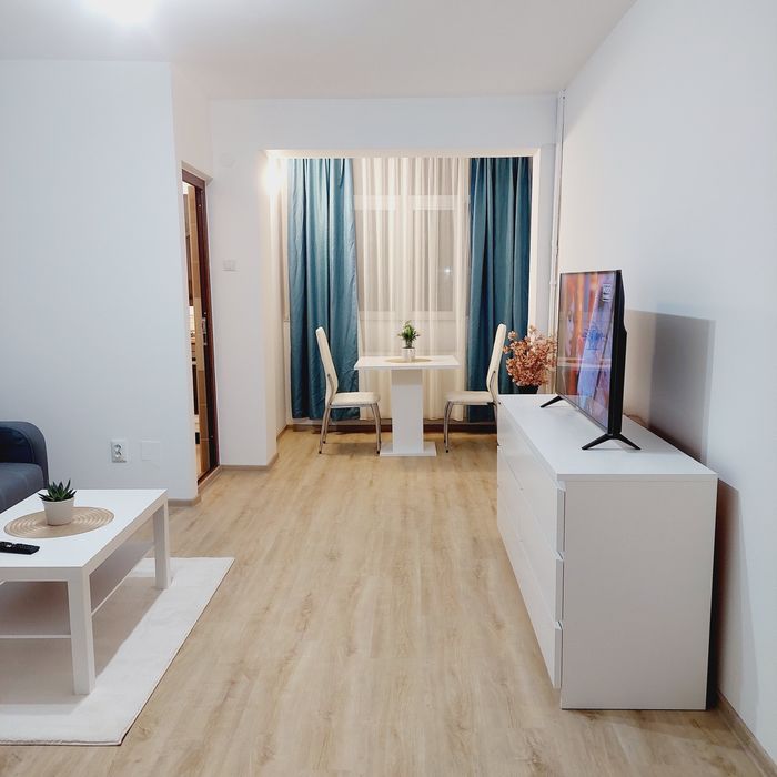 Închiriez garsoniera zona  Nord- Spitalul Judetean, etajul 2/4.