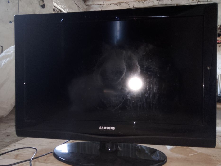 Телевизор самсунг в рабочем состоянии продам