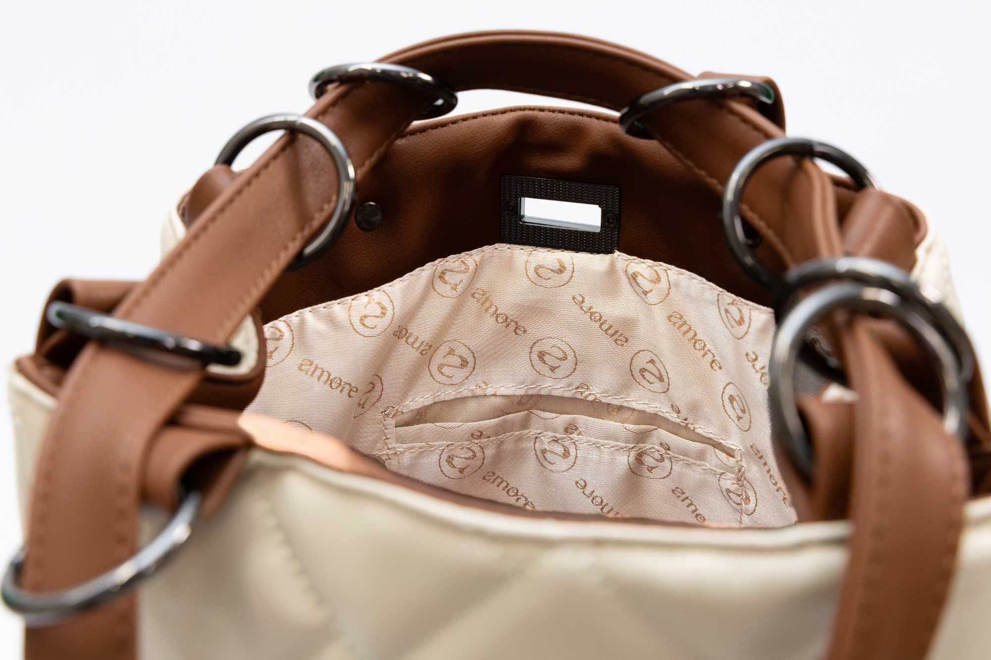 Спортно елегантна дамска раница AMORE Livia - Cream