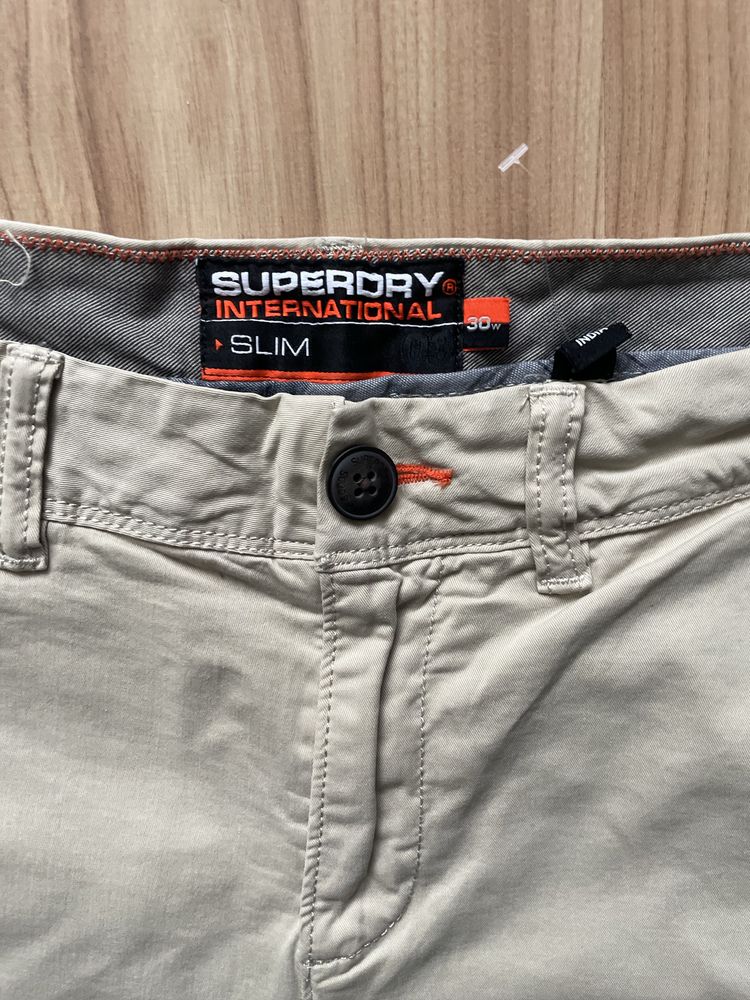 SUPERDRY / мъжки къс панталон W30