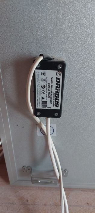 Vand panouri radiante cu termostat