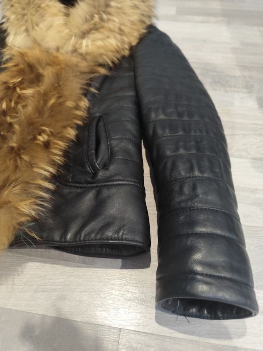 Палто от естествена кожа и пух с естествен косъм