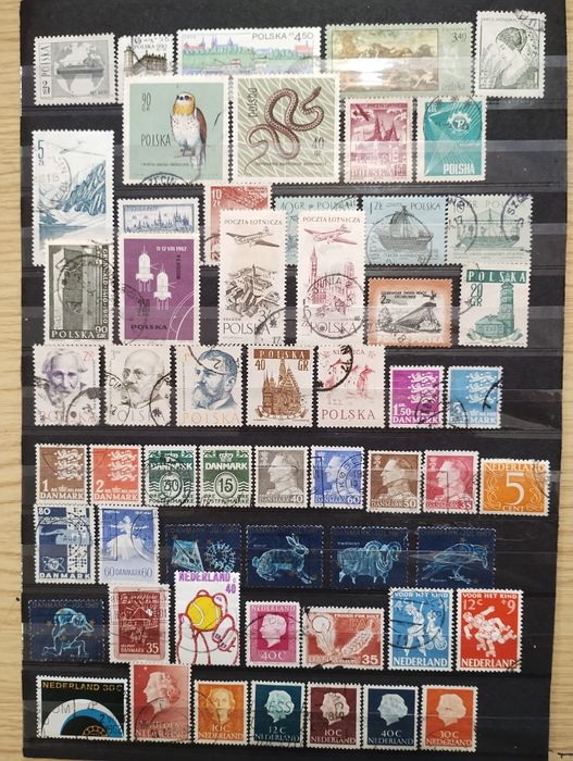 Пощенски марки 463 броя