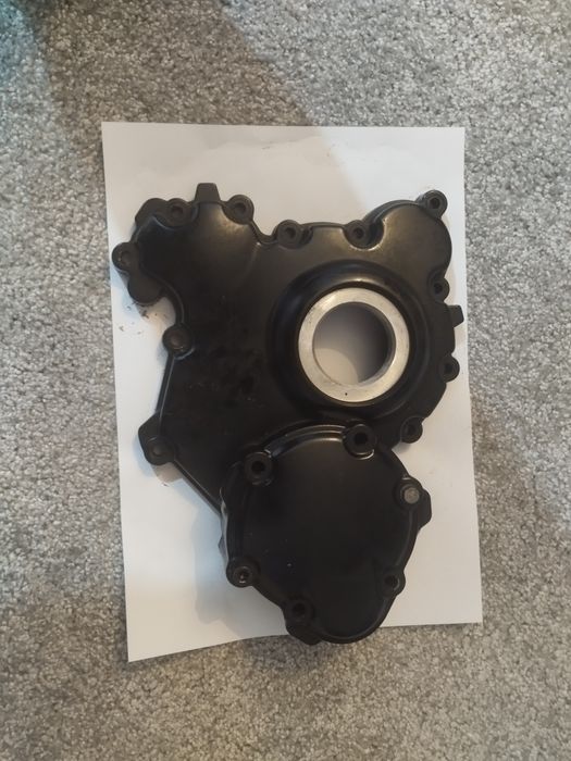 Capac motor pentru TRIUMPH SPEED TRIPLE 1050 2006-2009