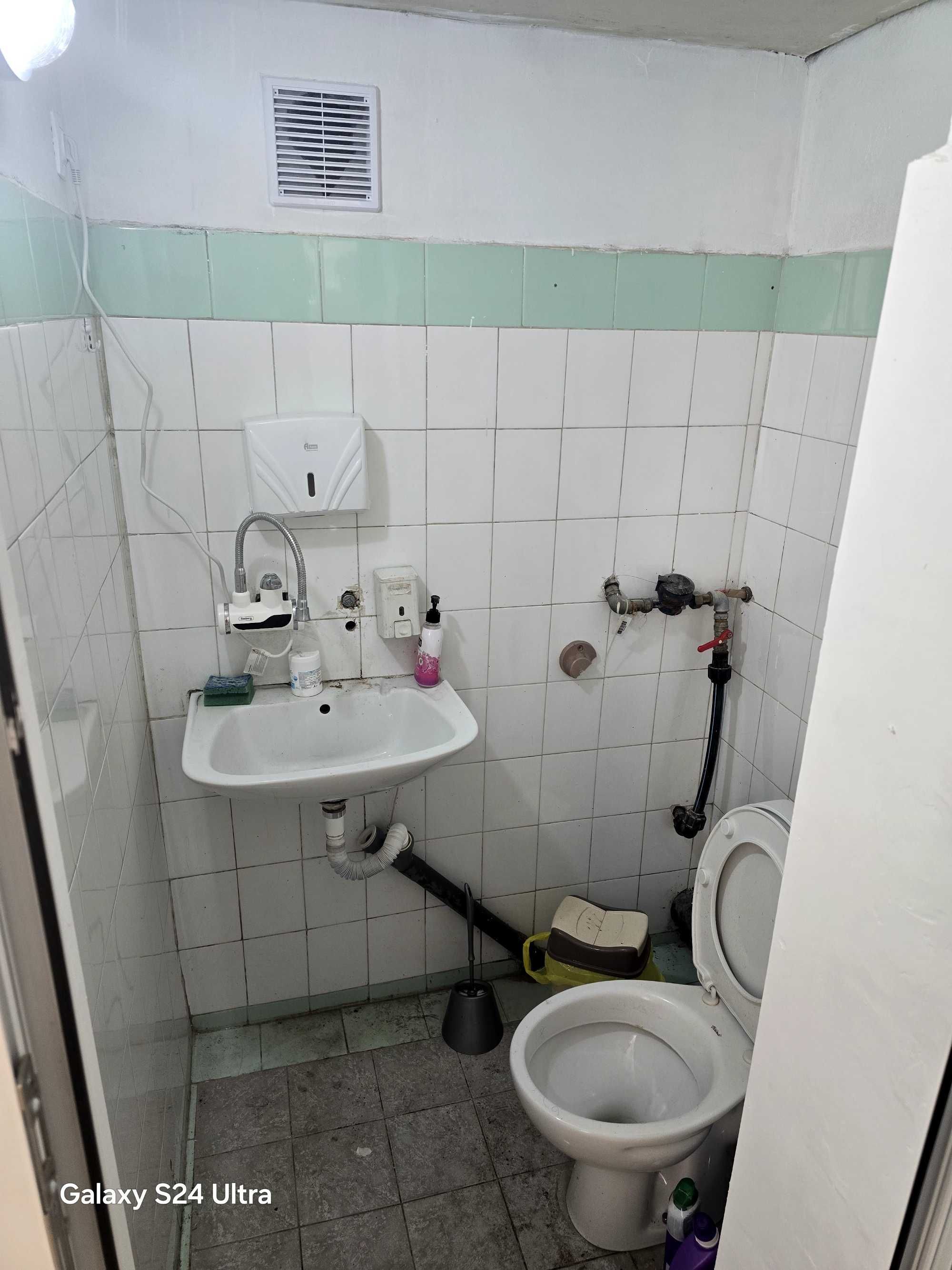 Продава се магазин