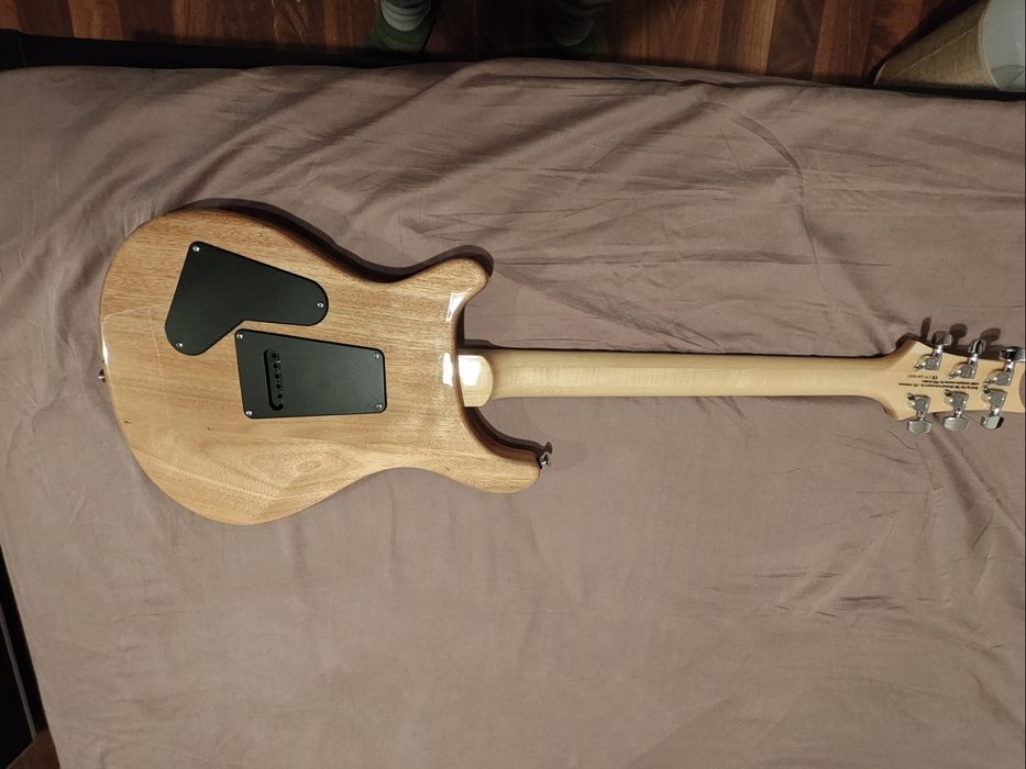 Prs se custom 24 bonnie pink