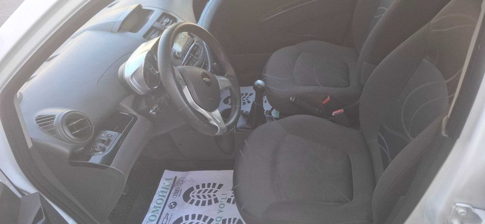 Спарк автомобили сотилади