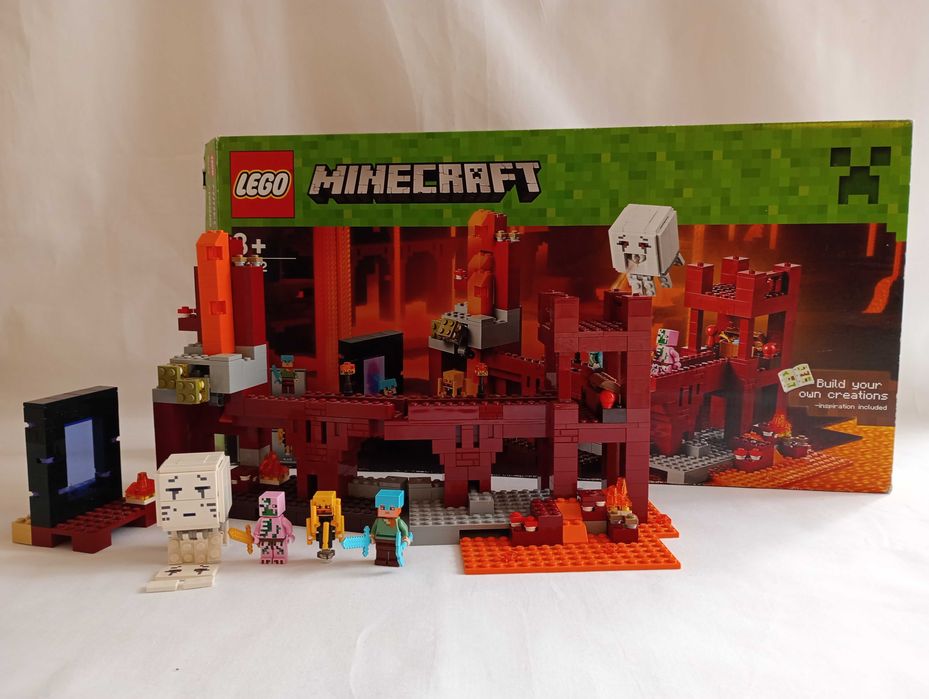 LEGO Minecraft комплект 21122 "The Nether Fortress" от 2015 година