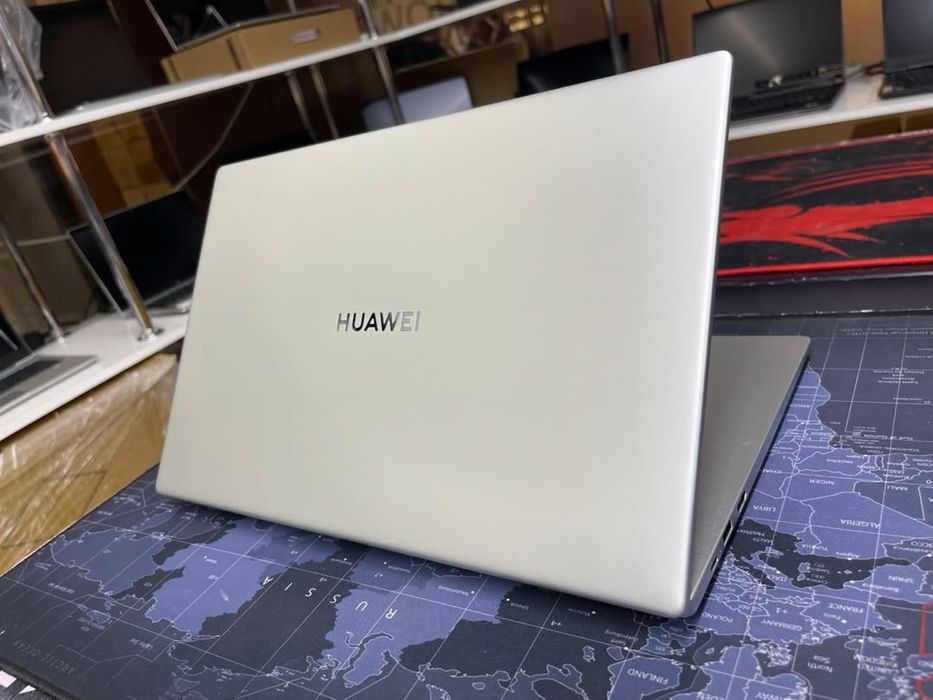 Ноутбук Huawei Matebook Core i3-1115G4/8GB/Ssd256GB