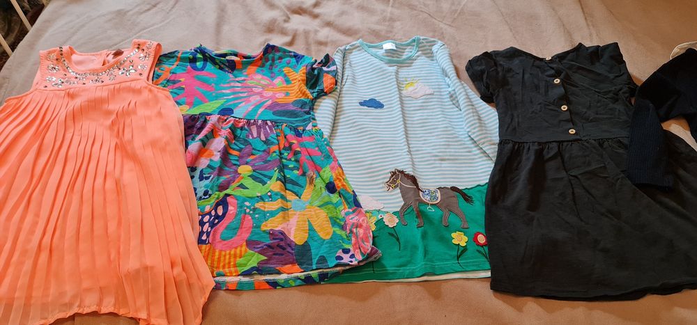 Lot 6 rochite fetita gradinita 5-6 ani