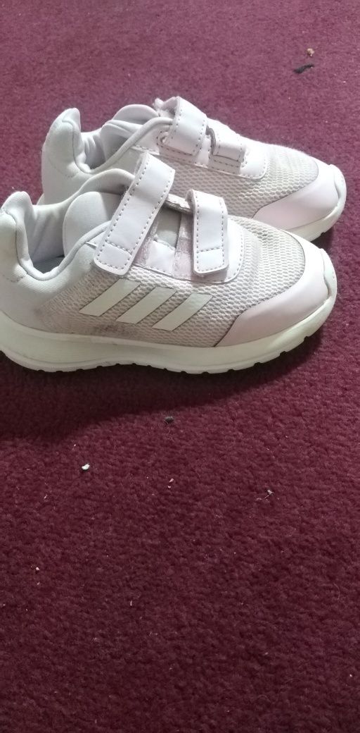 Vând papucei fetița Nr 26, puma, adidas