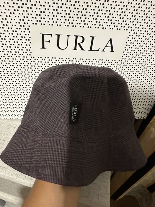 Оригинална шапка Furla с две лица от MDL shop Paradice