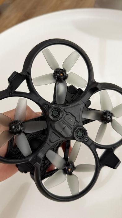 DJI Avata 1 + Goggles Integra + Motion Controller – pachet complet