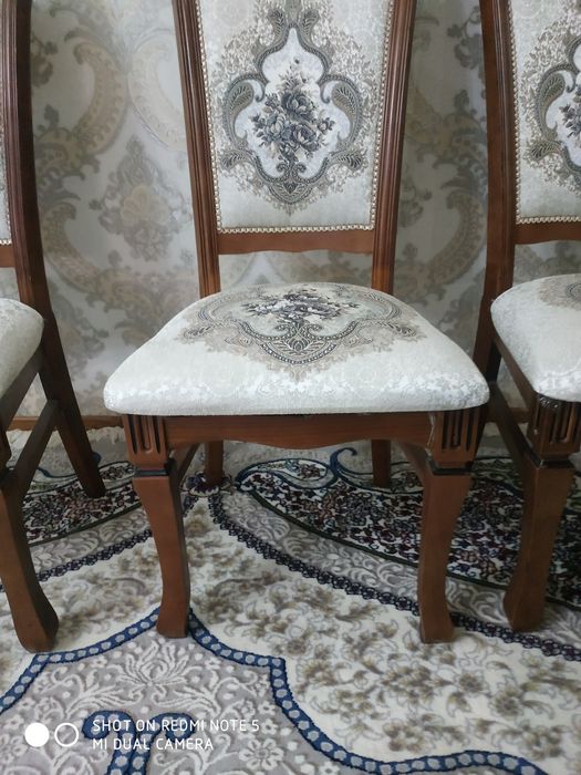 Продается стулья