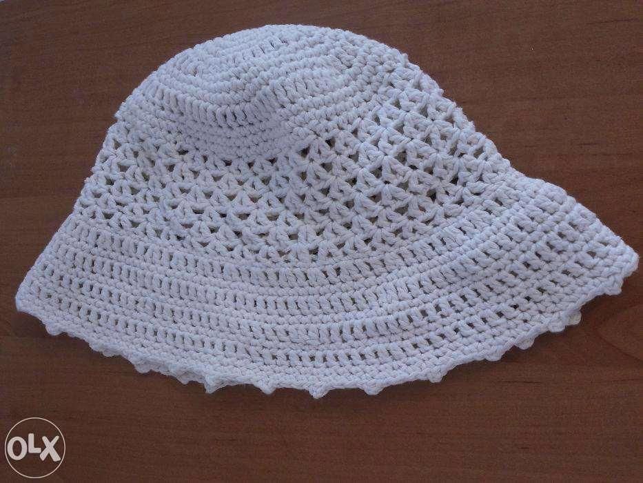 2 palarii crosetate macrame satirat/lucrat manual/handmade,