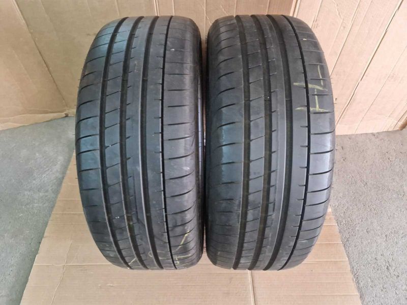 2 Goodyear R21 245/45/ 
летни гуми  DOT3320