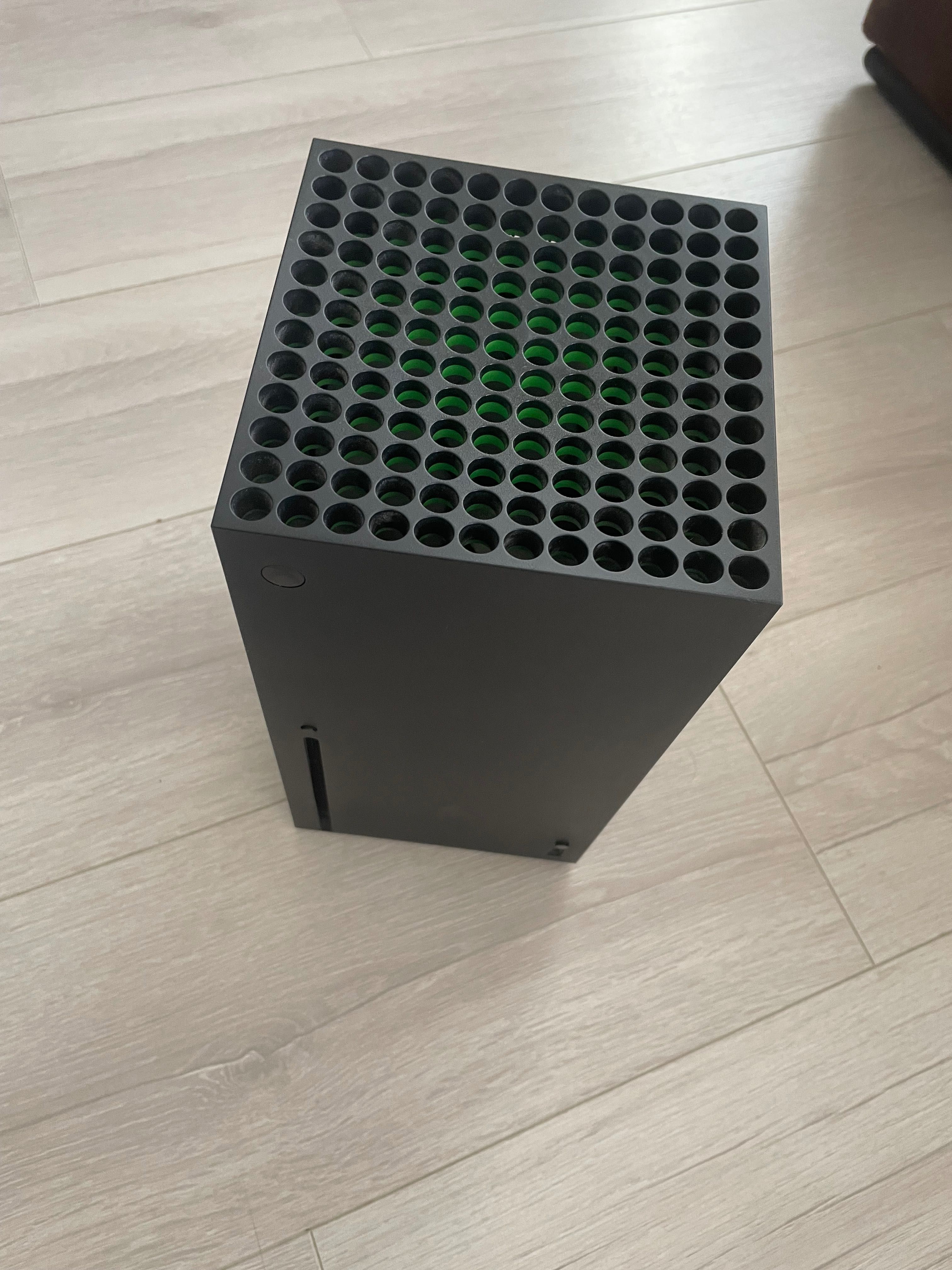 Конзола XBox series X - 1 TB