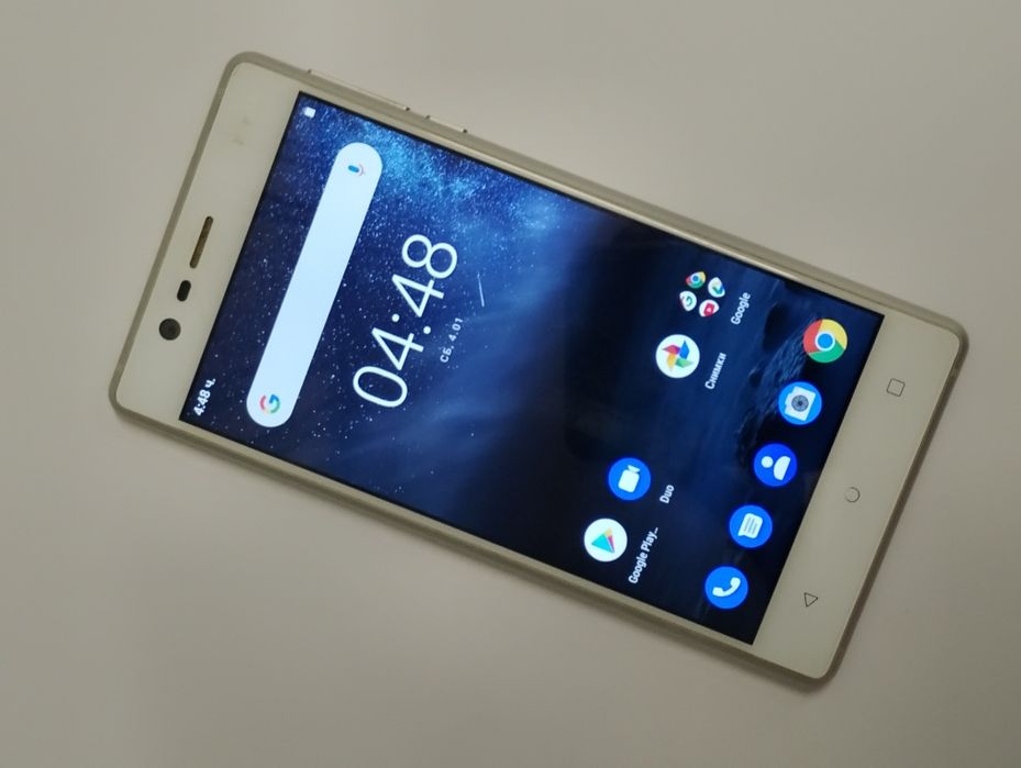 Продавам Nokia 3 бял