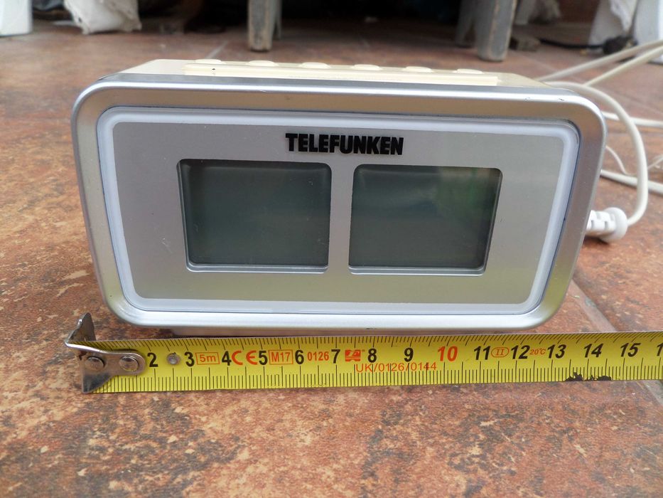 Radio cu ceas Telefunken,desteptator cu 2 alarme frumos,superb