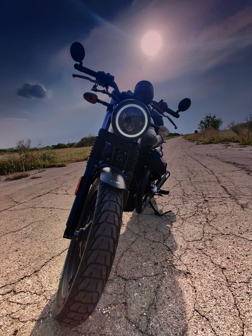 Moto Guzzi V7 III 750cm3 2018 година