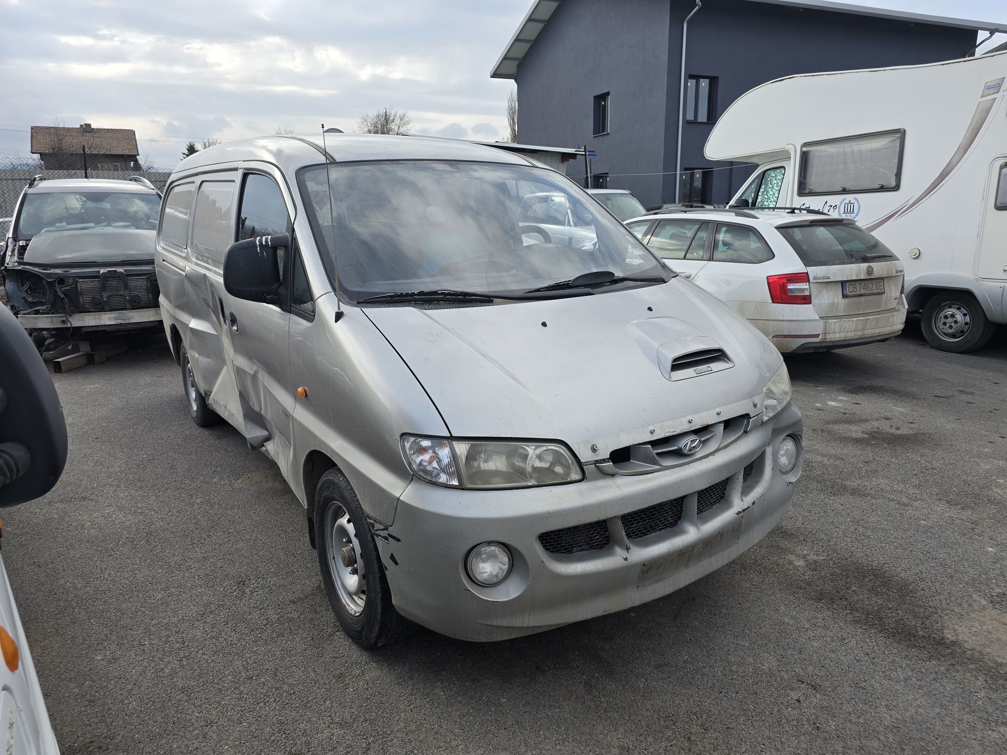 Hyundai H1 2.5Crdi 140кс на части/Хюндай Х1 2.5Црди 140кс на части