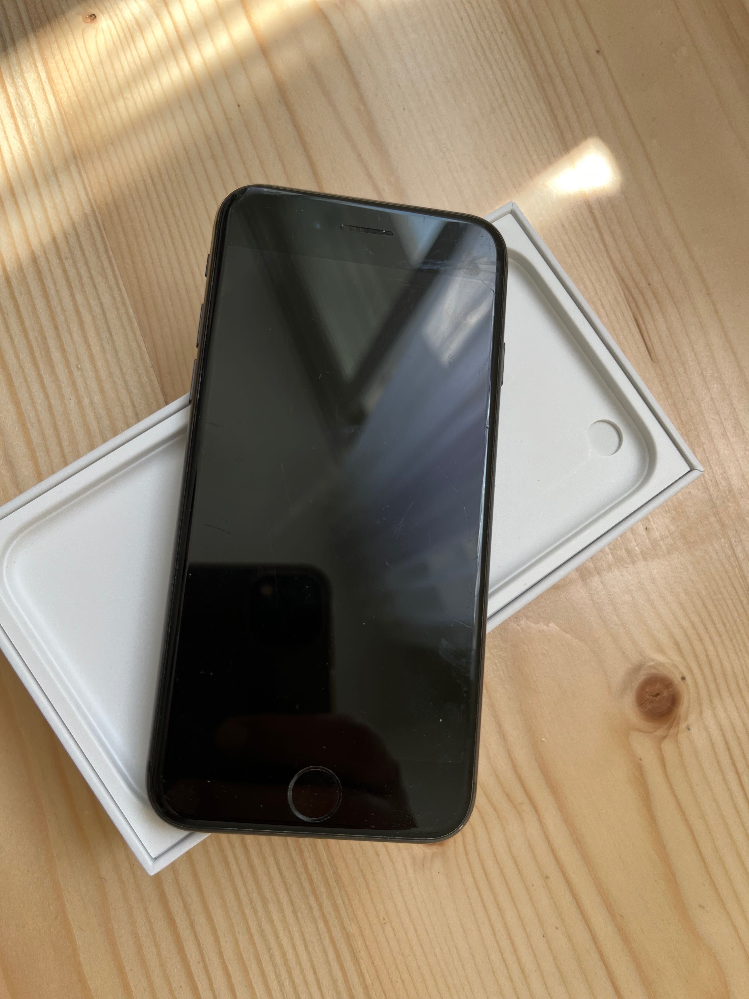 I Phone 8, 64 GB