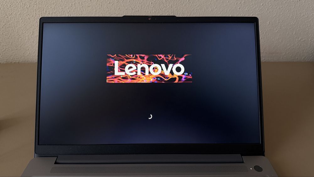 Lenovo IdeaPad Slim 3 15ABR8 – Model 82XM0053RM