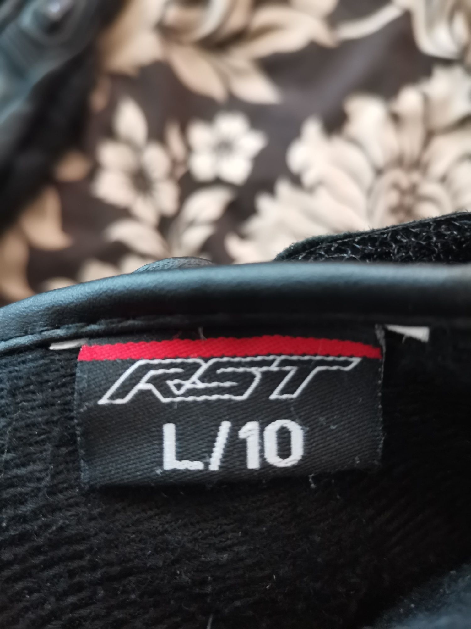 Кожени Ръкавици за мотор RST Blade Carbon, 2 вида