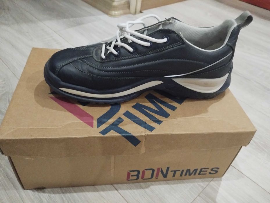 Încălțăminte piele