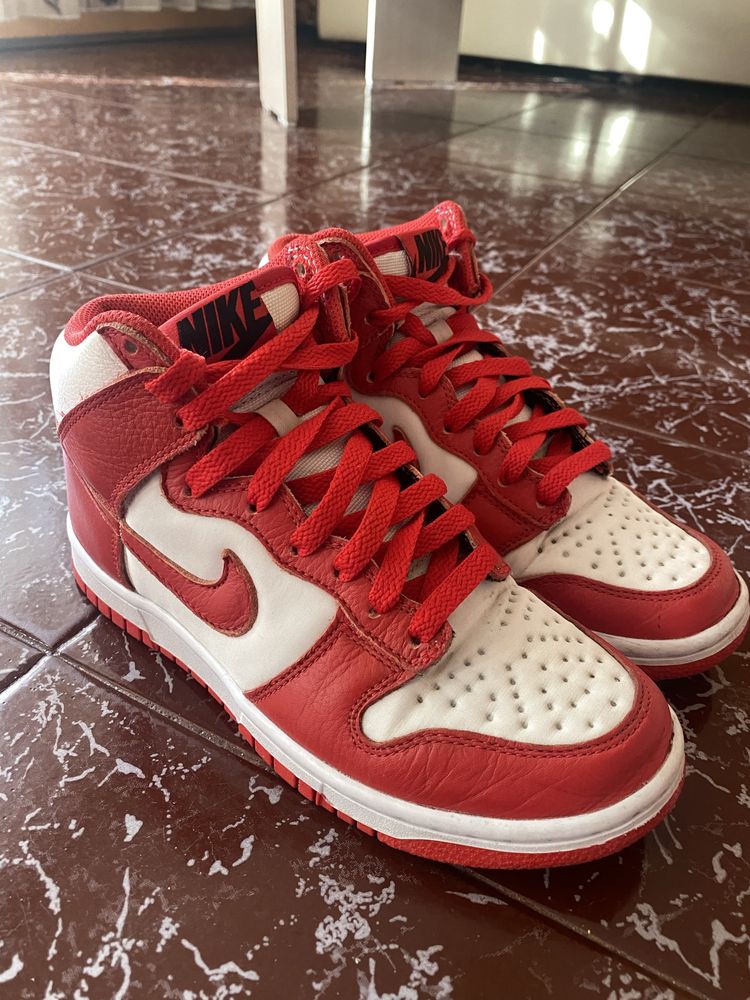 Nike dunks custom made (направени по поръчка)