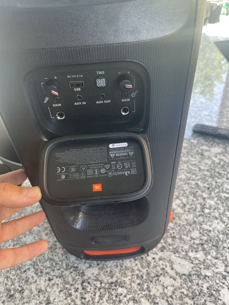 Boxa jbl party box 110