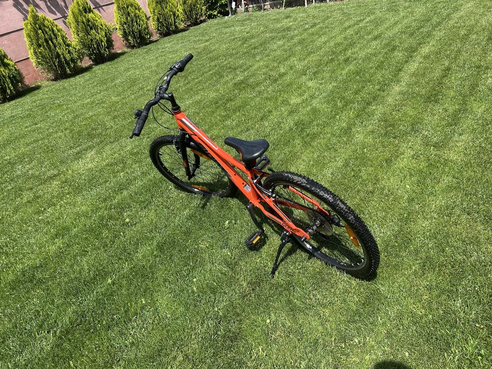 Vand bicileta mountain bike , dimensiune 24’’ TRECK YOUTH PRECALIBER.