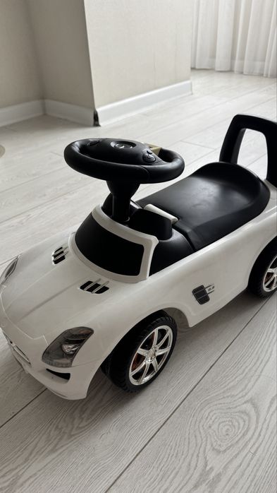 Продам машину детскую, в отличном состояние.