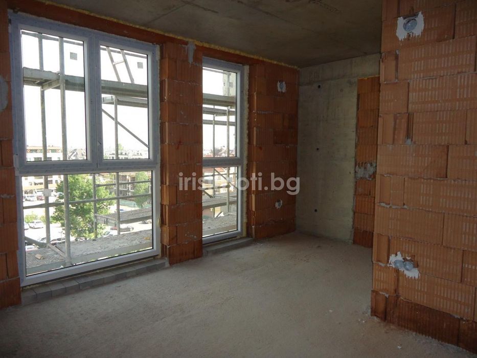 Продава се Тристаен апартамент в София, Овча купел - 100 кв.м за 1395 €/кв.м - Снимка #3