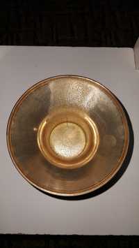 Obiect vechi din bronz vintage