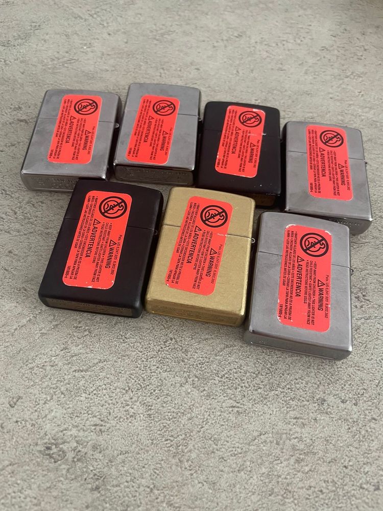 Vand brichete Zippo noi , originale , sigilate