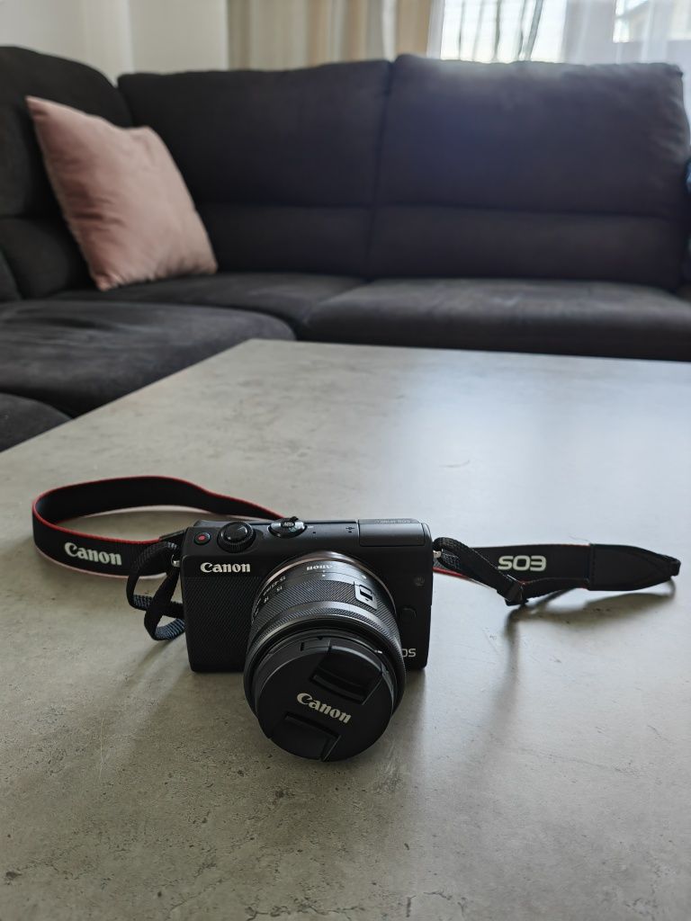 Aparat foto Mirrorless Canon EOS M100, 24.2 MP, Black + Obiectiv 15-45