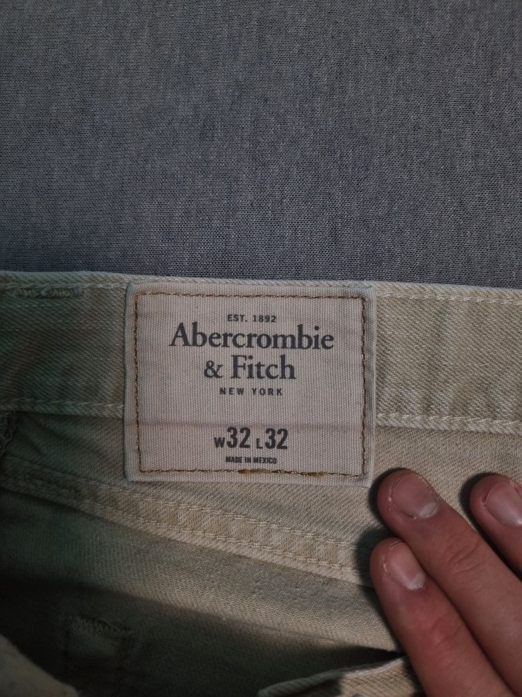 Pantaloni Abercrombie&Fitch