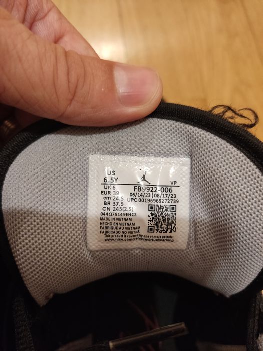 Vând Jordan Air Stay Loyal 3 - stare excelenta – mărimea 39 EU