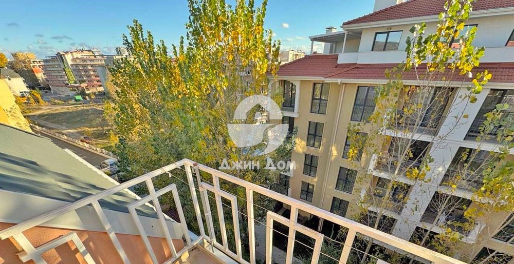 Продава се Двустаен апартамент в к.к. Слънчев бряг - 57 кв.м за 1167 €/кв.м - Снимка #8