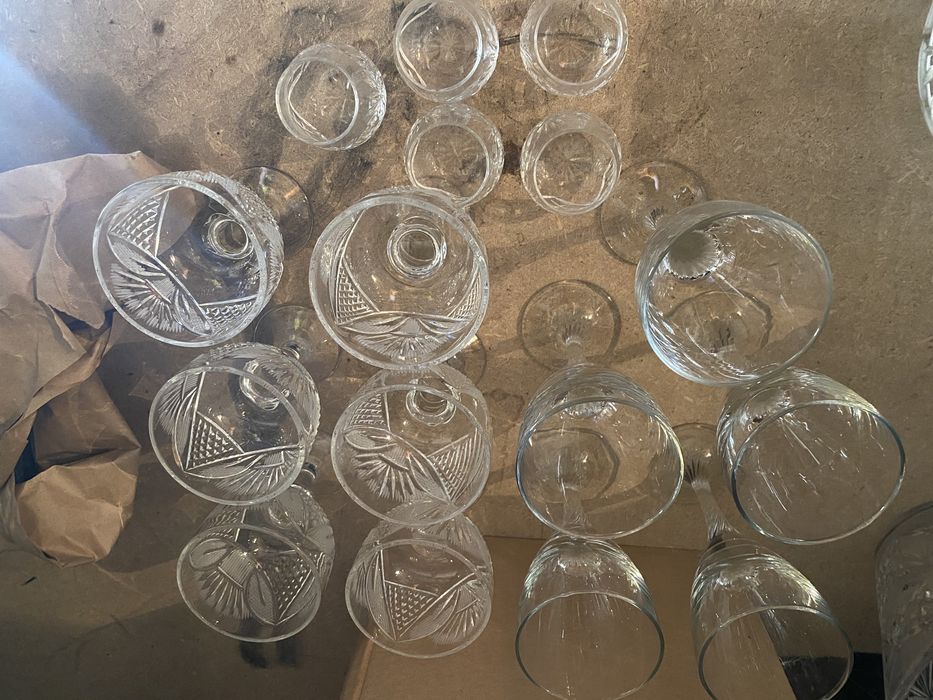 Хрусталь 2 вазы и стакны все вместе одна цена