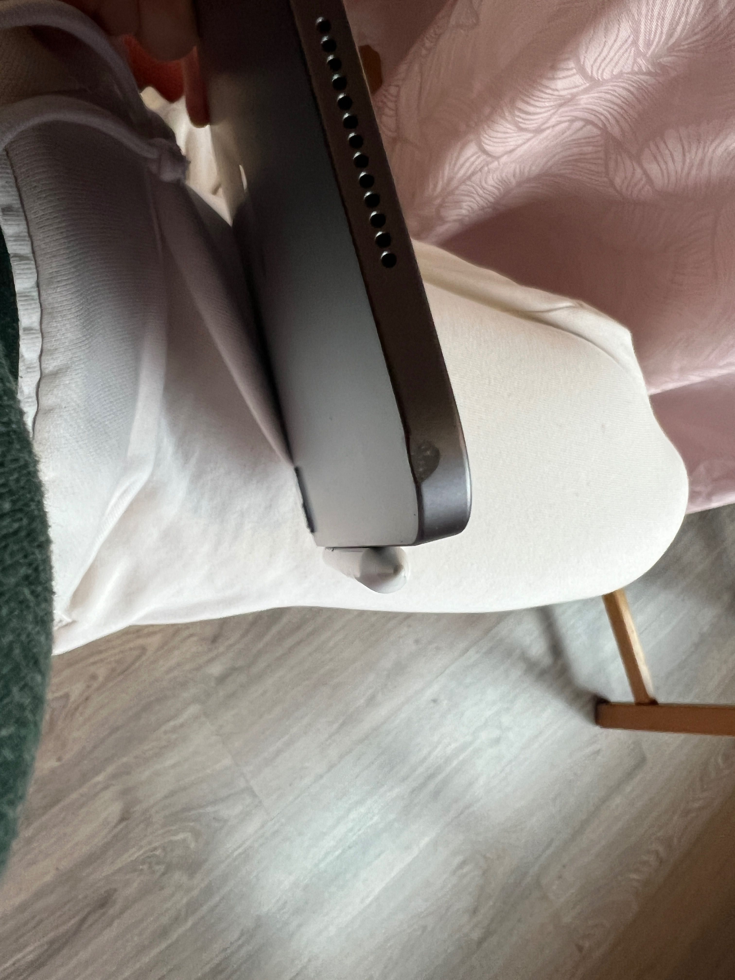 iPad Pro (2nd gen.) 128 GB с оригинал калъф и Apple Pencil