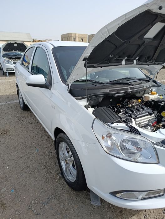 Nexia 3 sotiladi radnoy