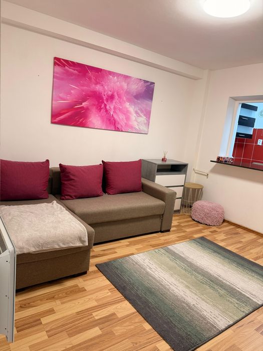 Garsoniera de inchiriat