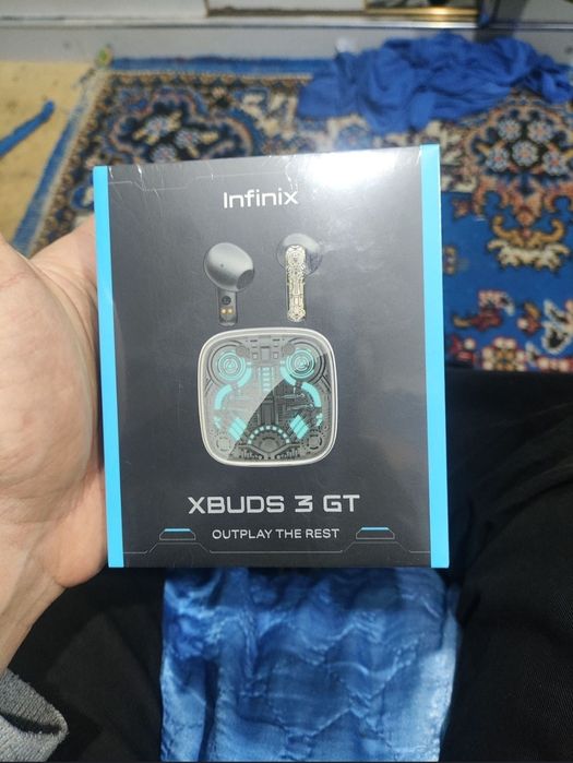 Обменяю абсолютно новые наушники на смарт часы