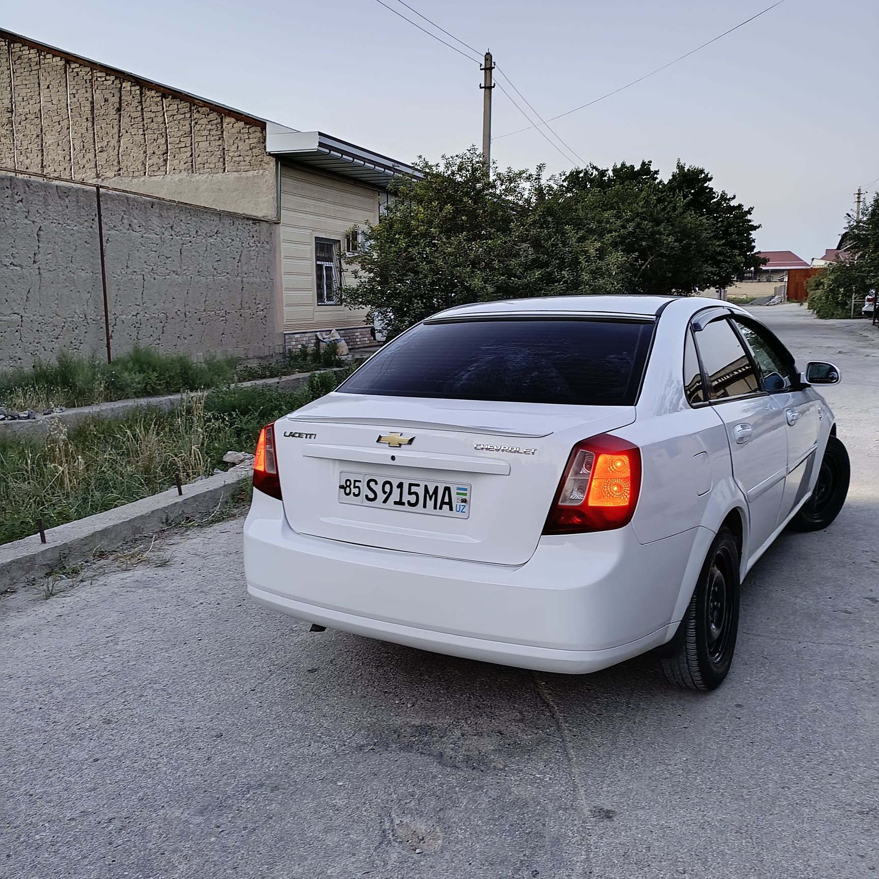 Lacetti 1.8 2010-yili